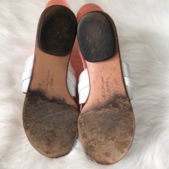 Salvatore Ferragamo Woman Sandals. Size 7 1/2 B. - Picture 7 of 9